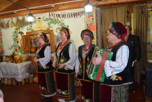 Народные песни , отдых зимний в лагере